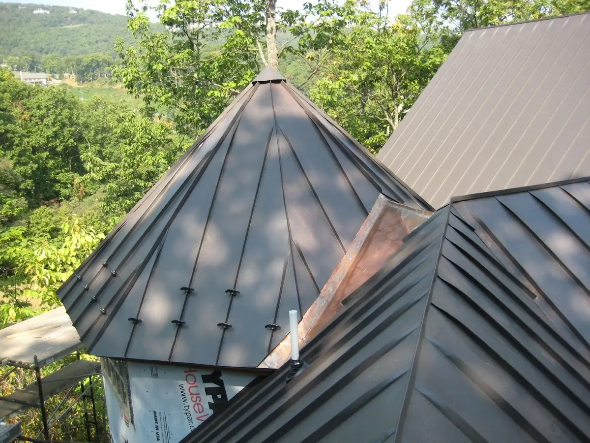 Professional Gutter Cleaning by Craftsman Roofing in Thurmont
